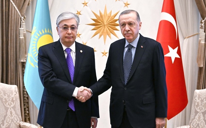 Türkiyə və Qazaxıstan liderlərləri ikitərəfli məsələləri müzakirə ediblər