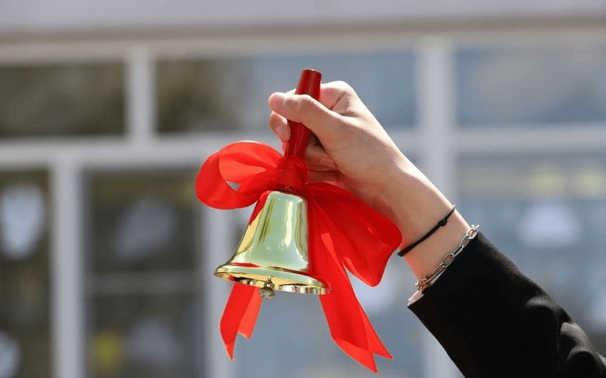 Məktəblərdə “Son zəng” tədbirlərinin keçiriləcəyi tarix açıqlandı