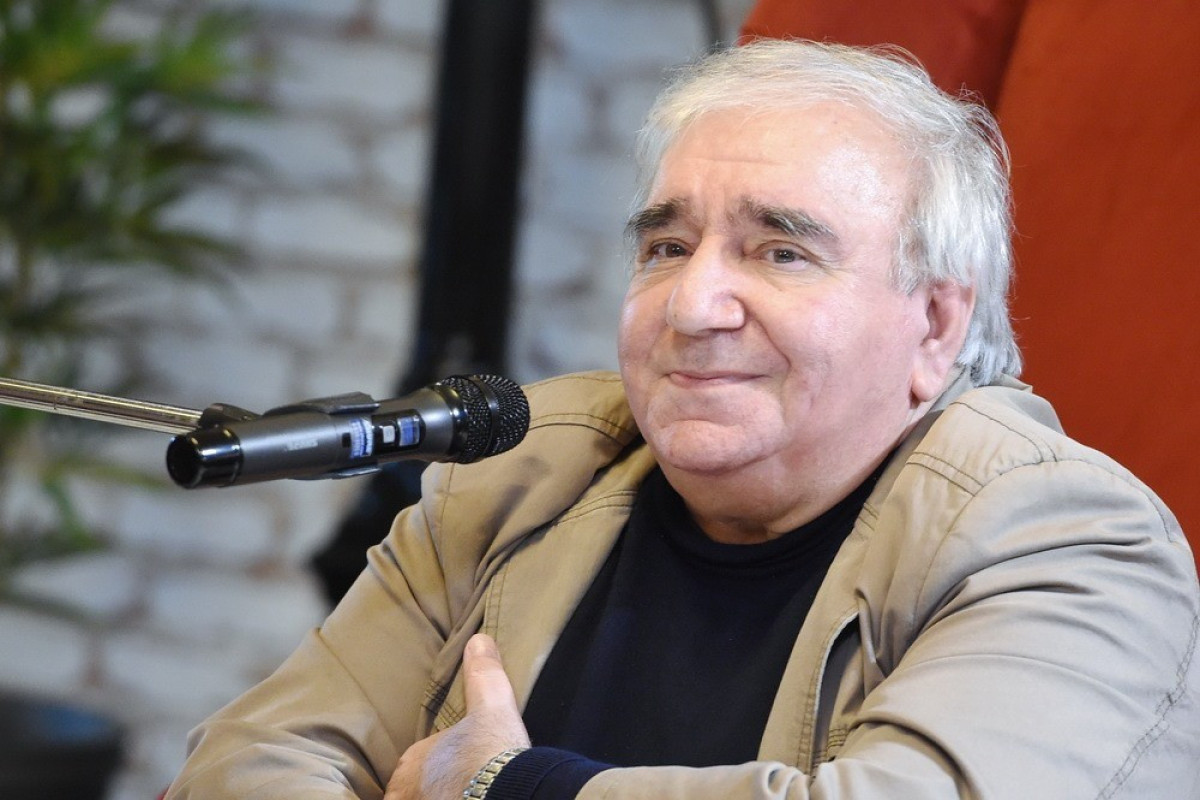 Ramiz Rövşən: "Nəzakət Teymurova dinlədiyim tək xanəndələrdəndir"