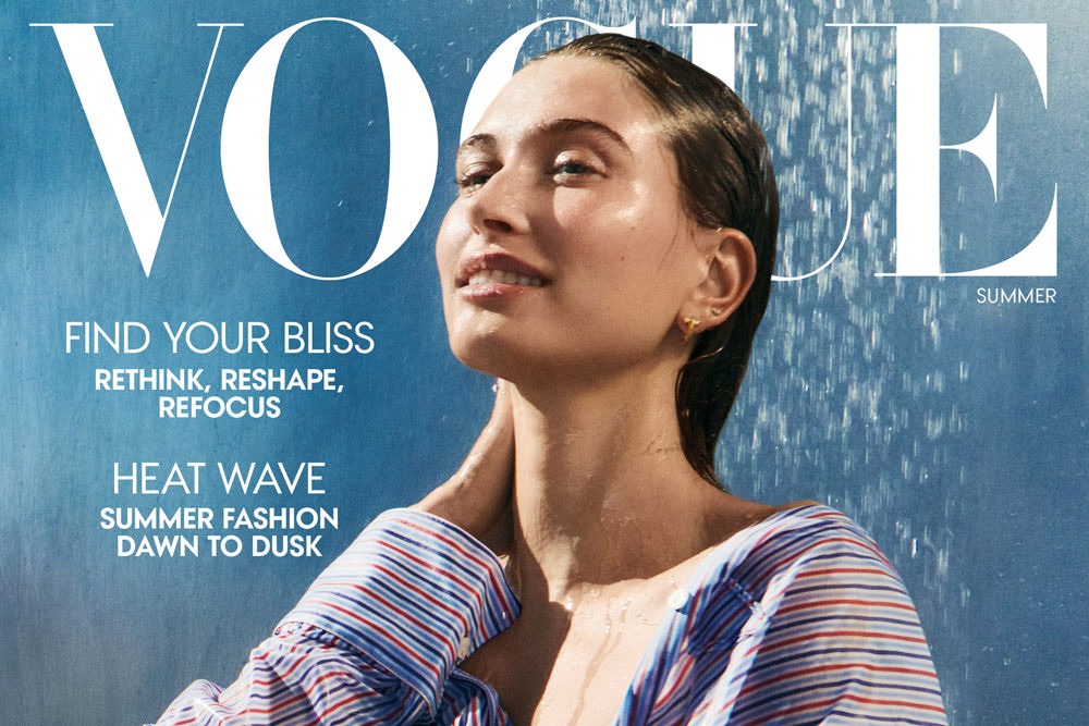 Heyli Biber "Vogue"nin üz qabığında yer alıb