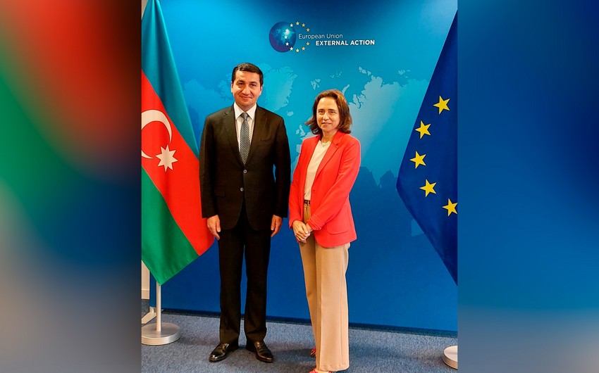 Hikmət Hacıyev Aİ-nin Xarici Fəaliyyət Xidmətinin baş katibi ilə görüşüb