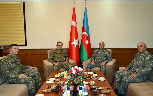 Hikmət Mirzəyev ordu generalı ilə görüşdü - FOTOLAR