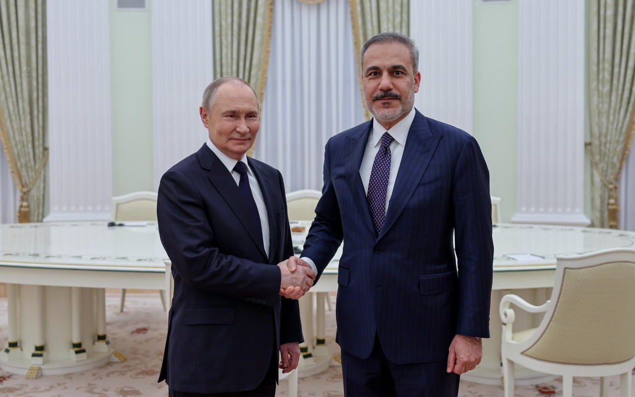 Putin Hakan Fidanla görüşdü
