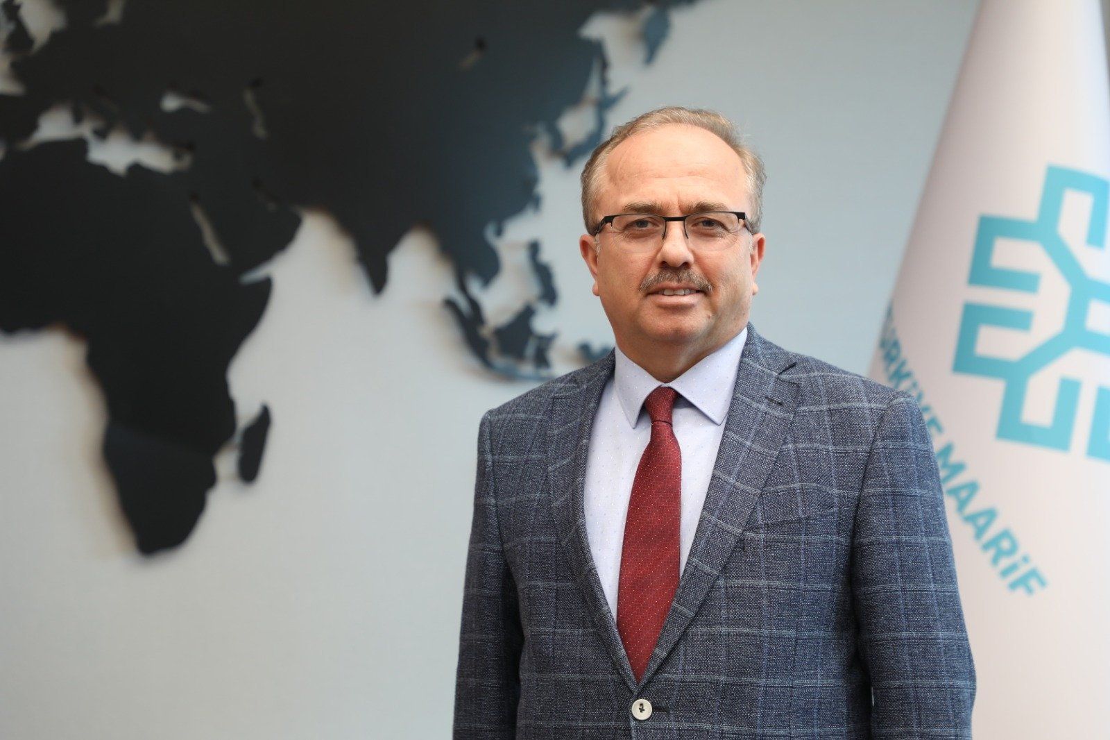 Birol Akgün Azərbaycanı təbrik etdi