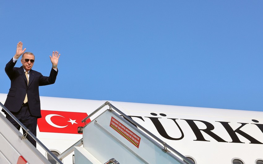 Türkiyə Prezidentinin təyyarəsi Laçına eniş etdi