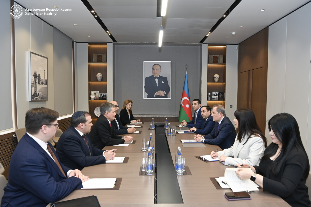 Ceyhun Bayramov ABŞ senatoru Stiv Deyns ilə görüşüb - FOTO