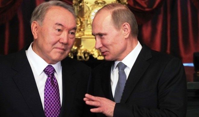 Putin Kremldə Nazarbayevlə görüşüb