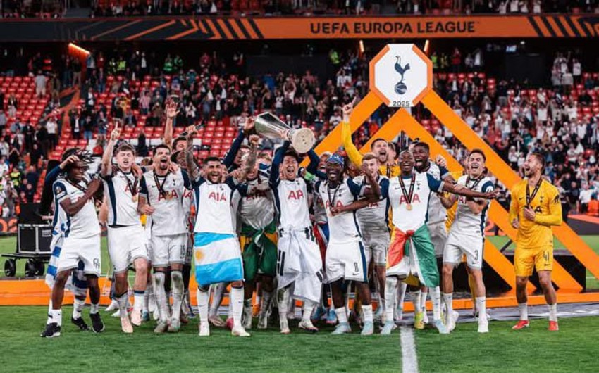 UEFA Avropa Liqasının qalibi olan klub dörd futbolçu ilə vidalaşıb