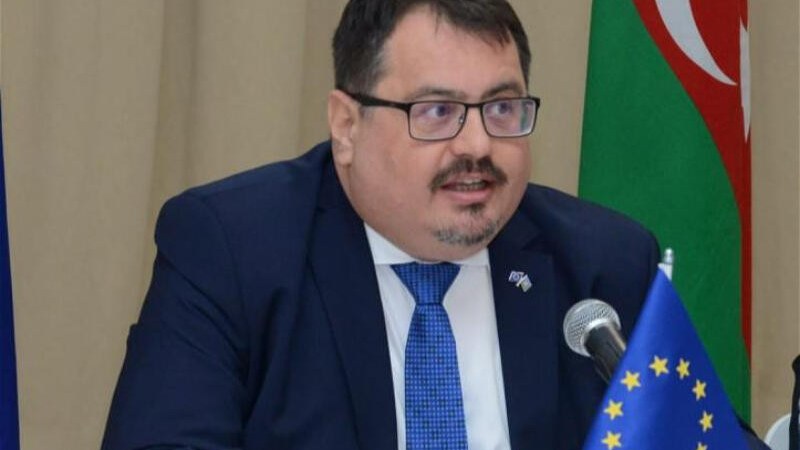 Aİ səfiri Azərbaycan millisini dünya çempionatındakı qələbə münasibətilə təbrik edib