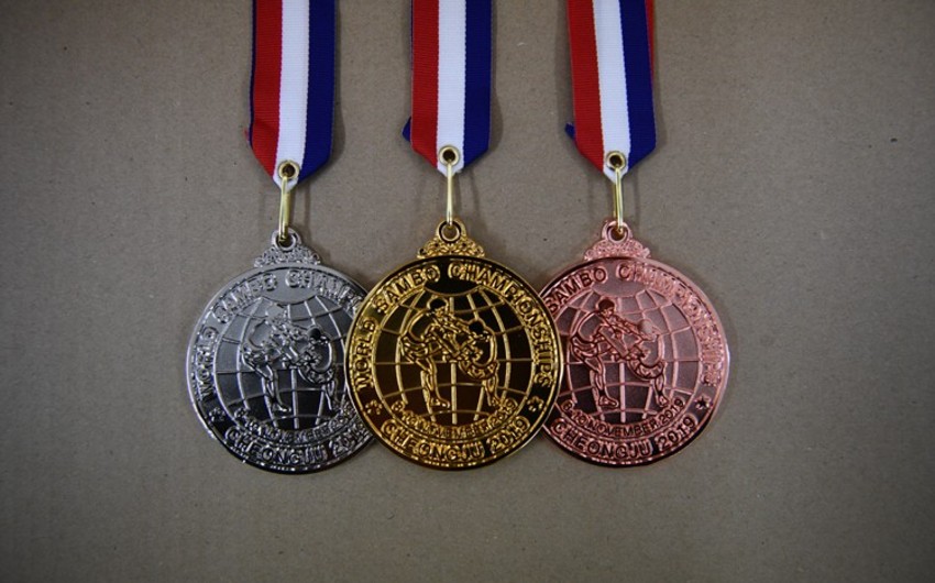 Azərbaycan boksçusu Qazaxıstanda bürünc medal qazanıb