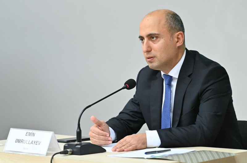 Emin Əmrullayev Hacıqabulda "Son zəng" mərasimində iştirak edib