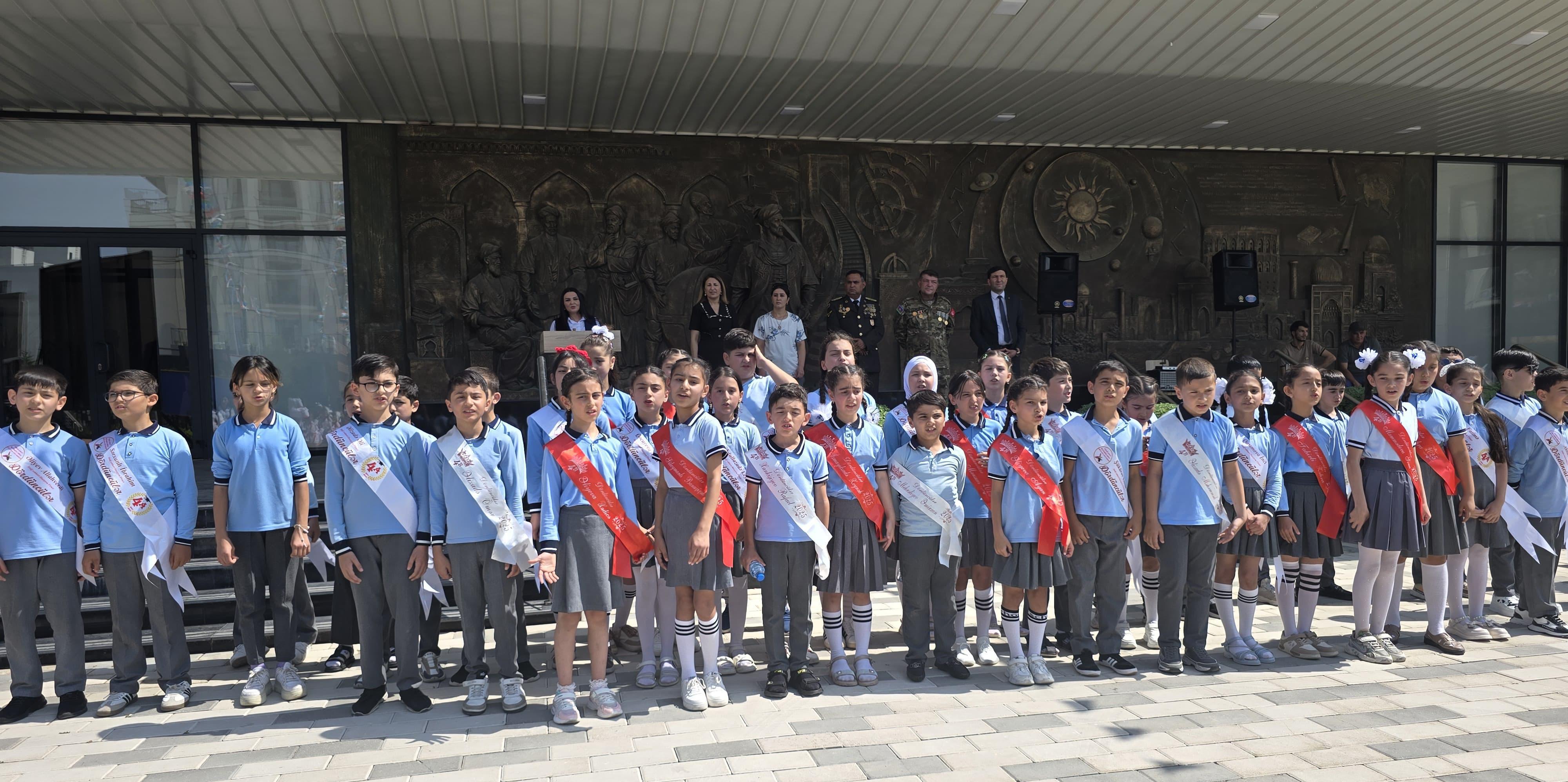 Füzuli şəhərində "Son zəng" çalındı - FOTOLAR
