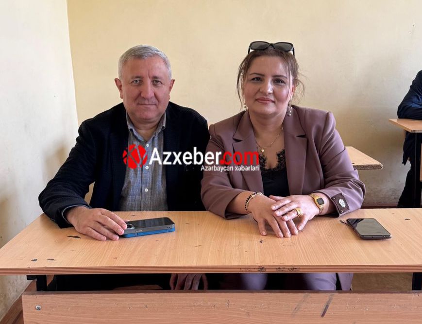 Şagirdlər müəllimləri ilə 33 il sonra “Son zəng”i qeyd etdilər - VİDEO