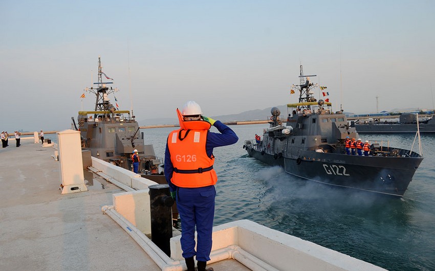Azərbaycan HDQ-nin gəmiləri "Xəzri-2025" birgə taktiki təlimi üçün yola düşüb - FOTOLAR