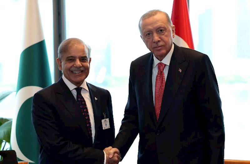 Ərdoğan və Şahbaz Şərif arasında telefon danışığı baş tutub