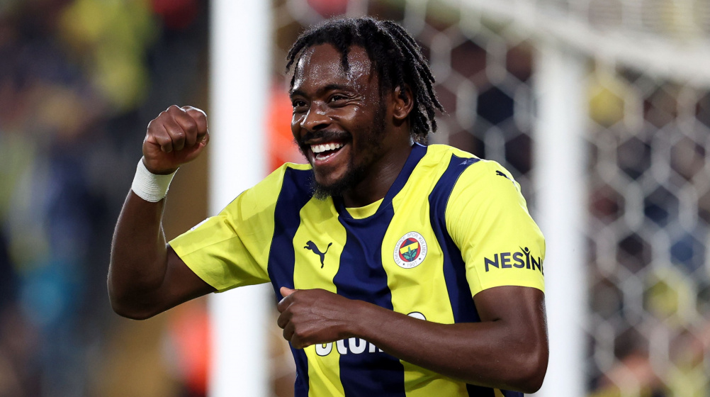 "Fənərbaxça" məşhur futbolçu ilə yollarını ayırır