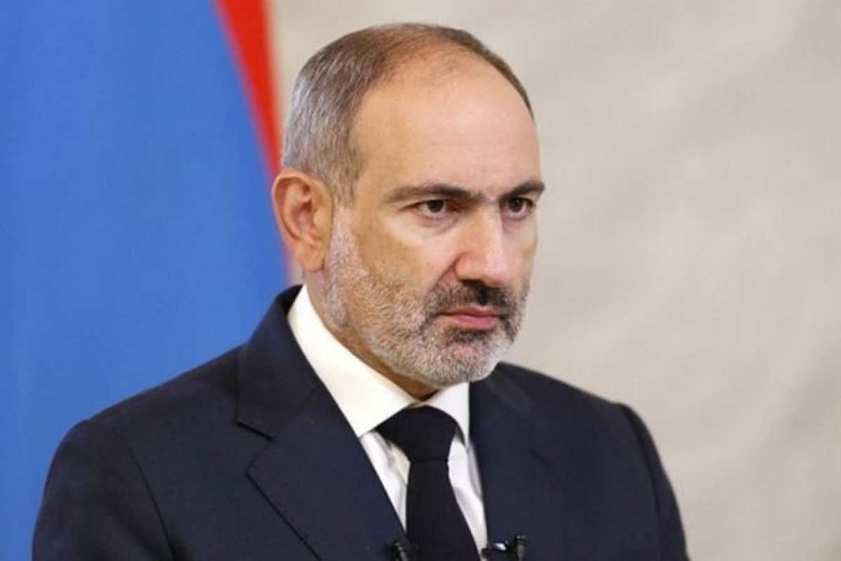 Nikol Paşinyan Türkiyəyə yola düşüb