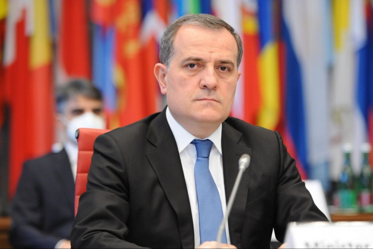 Ceyhun Bayramov Türkiyəyə getdi