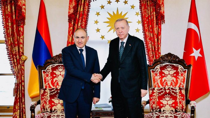 Ərdoğan İstanbulda Paşinyanı qəbul edib