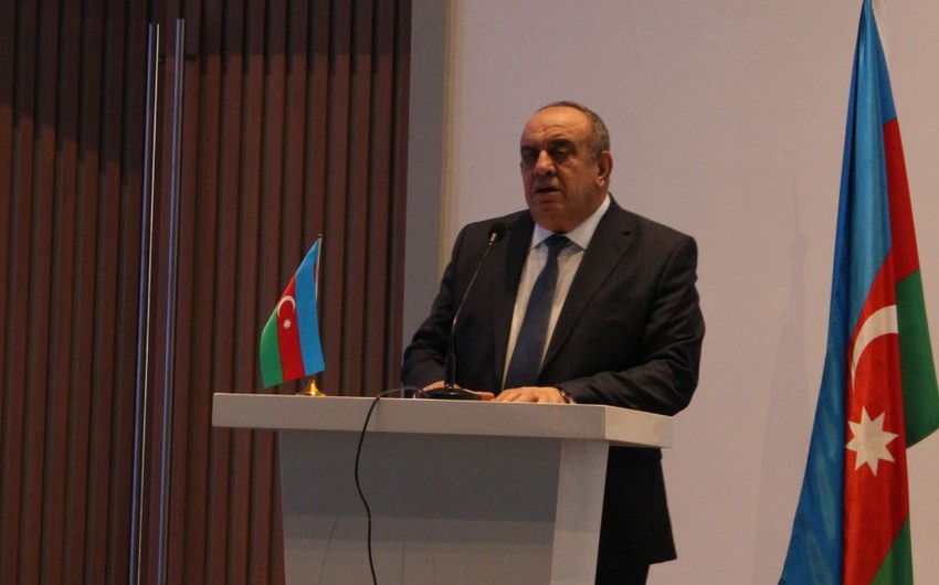 Prezident icra başçısını vəzifəsindən azad etdi