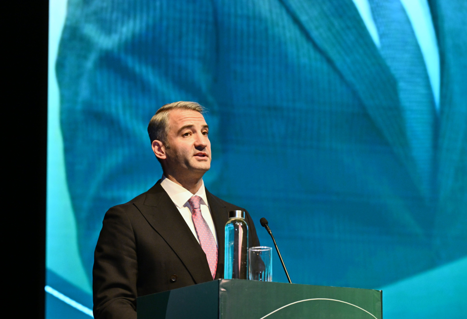 Qədir Xəlilov işdən ayrıldı