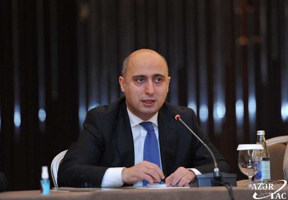 Nazirdən TƏNQİD: "50 adam hesab etsə ki, sual çətindir, onda ölkədə heç vaxt imtahan keçirmək olmaz"