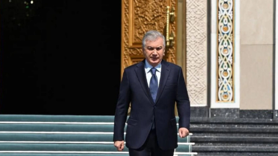 Şavkat Mirziyoyev Azərbaycana rəsmi səfərə yola düşüb