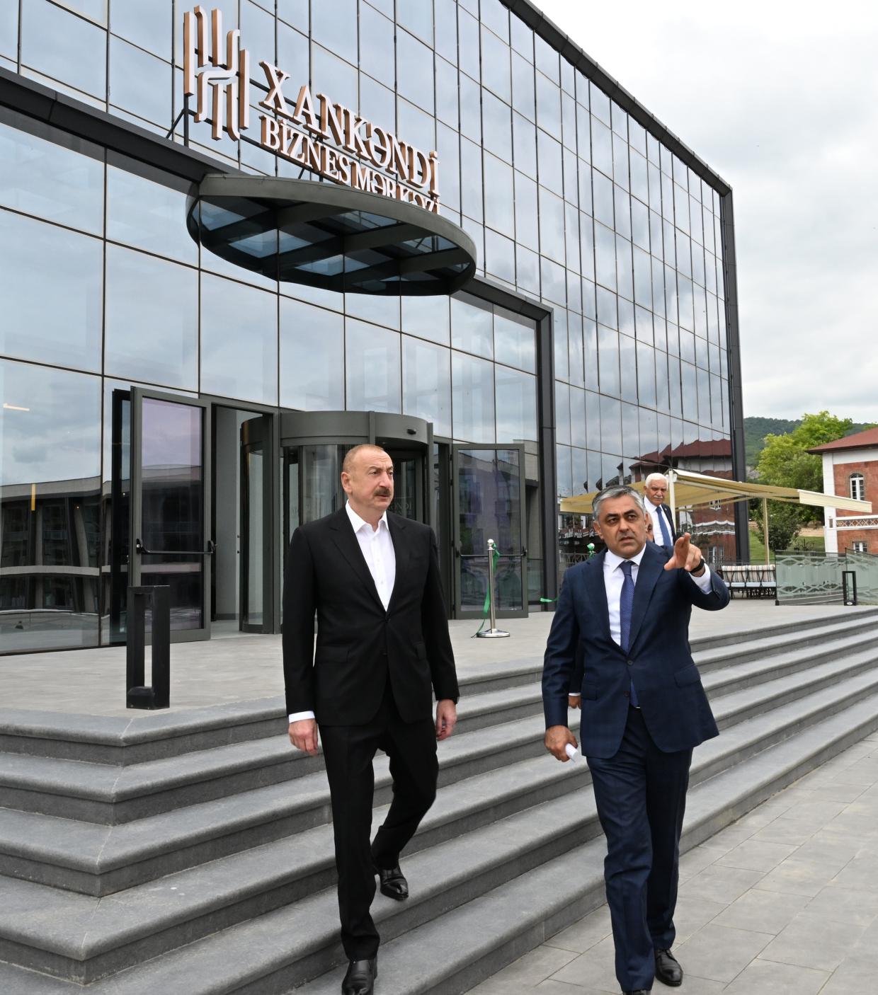 İlham Əliyev “Xankəndi” Biznes Mərkəzinin açılışında iştirak edib