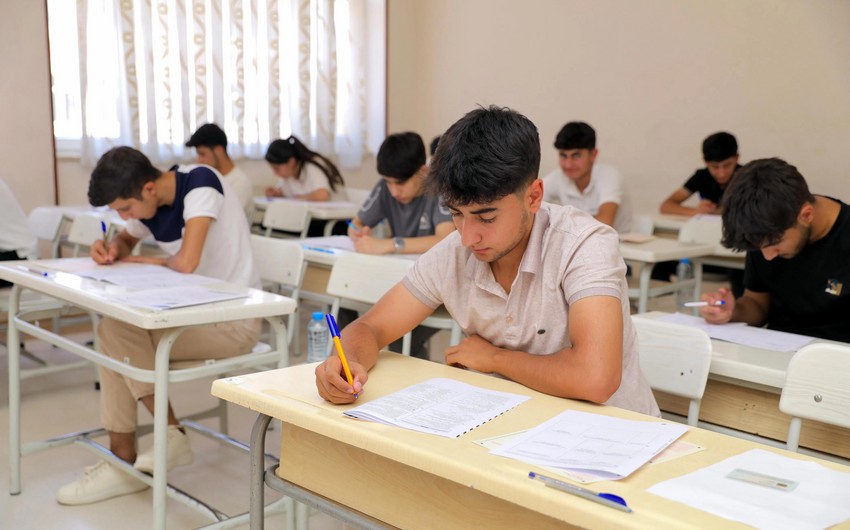 II və III ixtisas qrupları üzrə ali təhsil müəssisələrinə qəbul imtahanı keçirildi