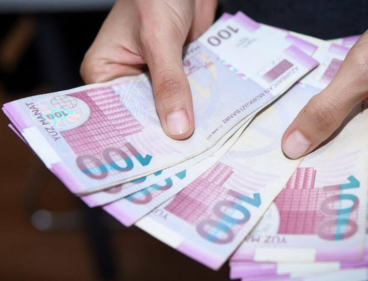 Tələbələrin NƏZƏRİNƏ: təhsil haqqı ilə bağlı...