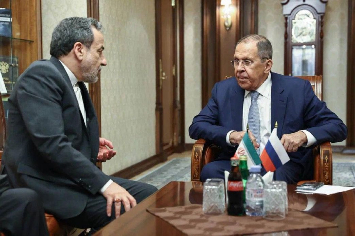 Lavrov Braziliyada Araqçi ilə görüşüb, İrana zərbələri pisləyib