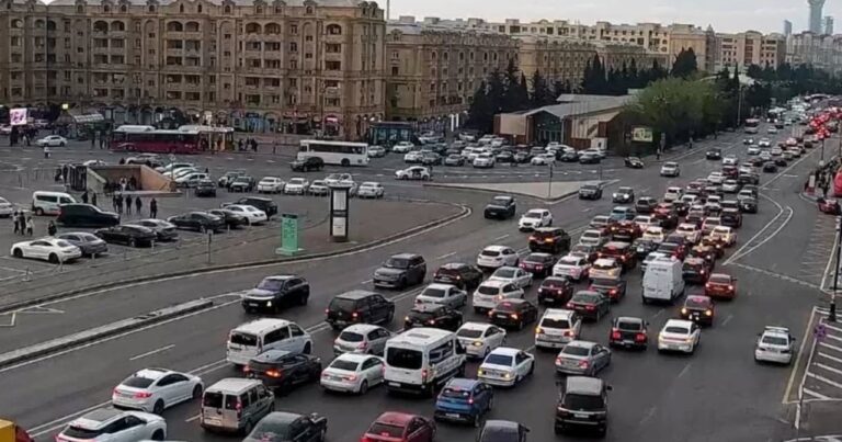 Bakıda bu yollarda sıxlıq var - SİYAHI