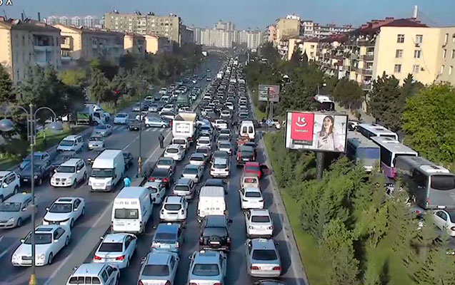 Bakıda bu yollarda sıxlıq var - SİYAHI