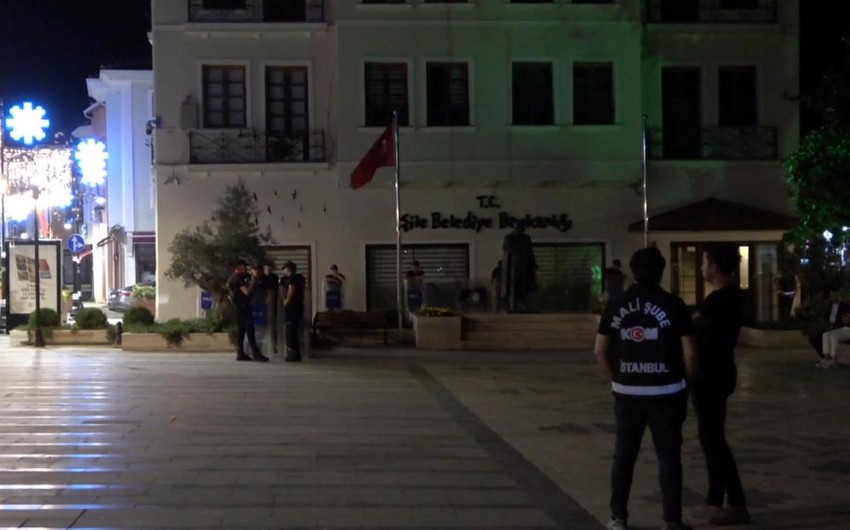 İstanbulda daha bir bələdiyyə sədri saxlanılıb