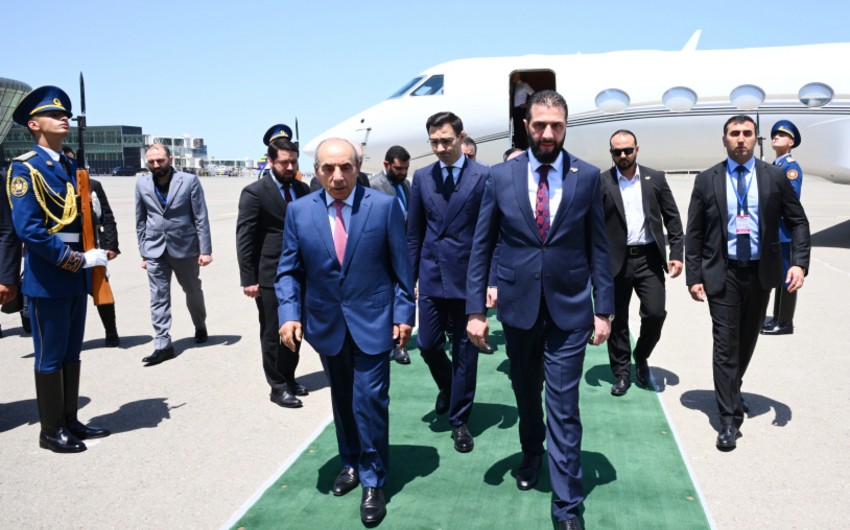 Suriya Prezidenti Azərbaycana işgüzar səfərə gəlib