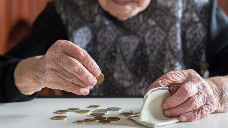 Pensiyaçıların kommunal ödənişini dövlət ödəyəcək? - Deputat açıqladı