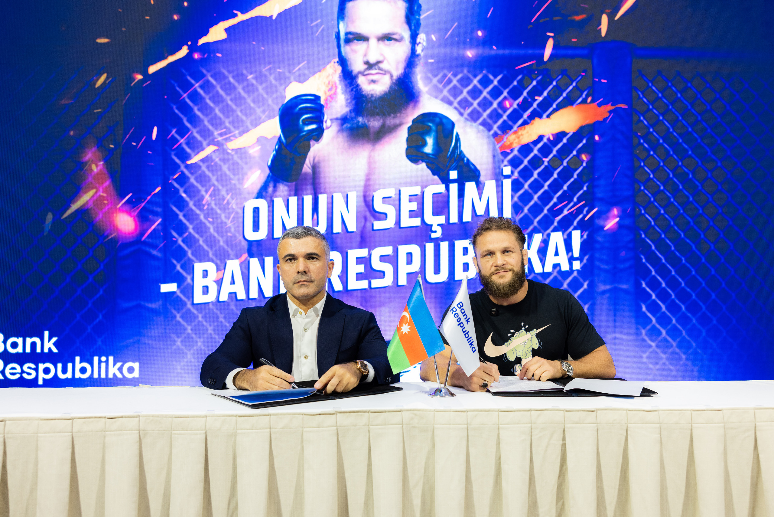 UFC ulduzu Rafael Fiziev Bank Respublikanı seçdi - FOTOLAR
