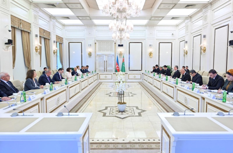 Sahibə Qafarova Türkmənistan Xalq Məsləhətinin sədri ilə görüşüb