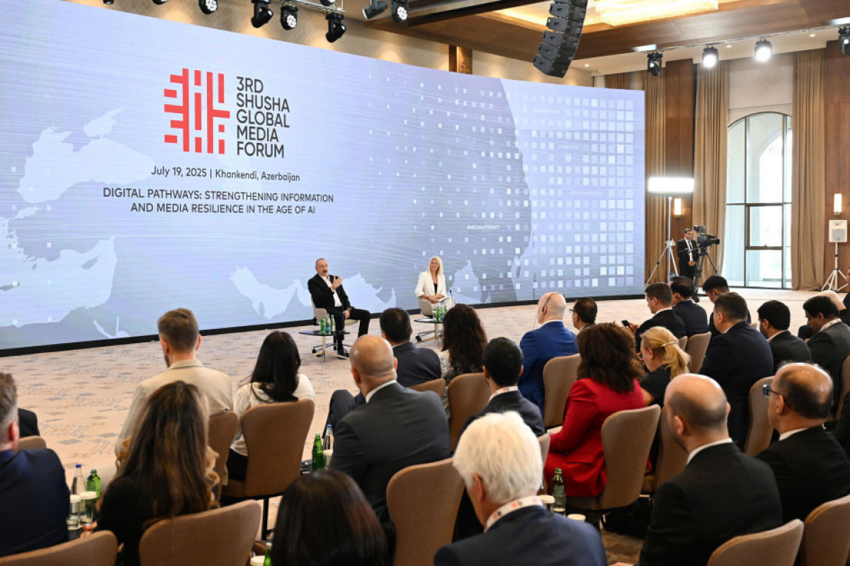 İlham Əliyev: İrəvanın addımları regional inteqrasiyaya xidmət etmir