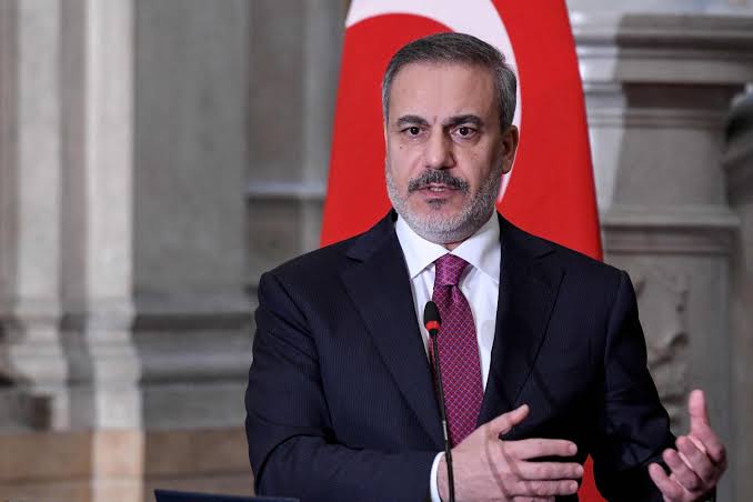 Hakan Fidan: Qruplaşmalar Suriyanı bölməyə çalışsa, müdaxilə edəcəyik