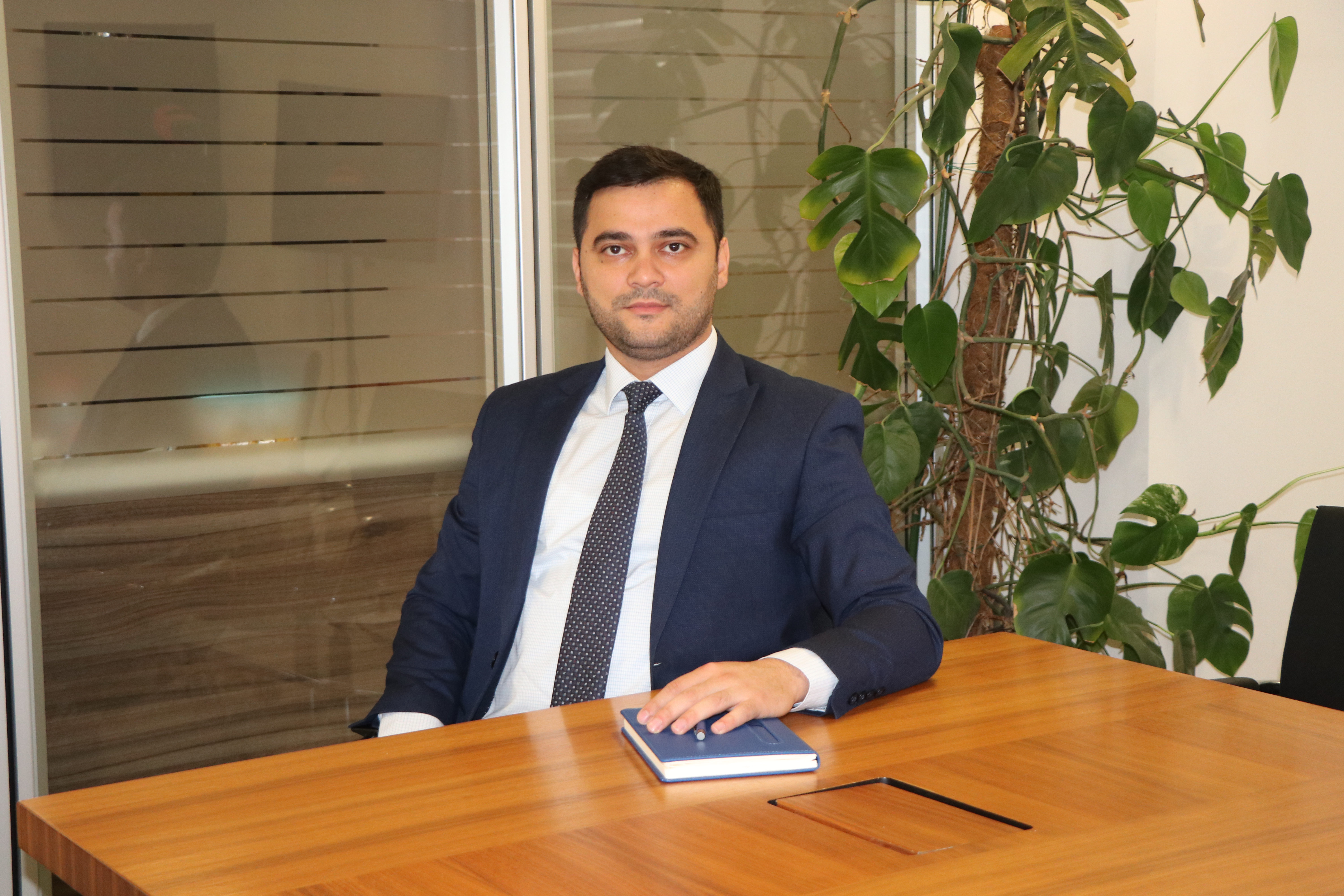 Kredit Həyat Sığortası: Maliyyə Təhlükəsizliyi və Risklərin İdarəedilməsi Aləti