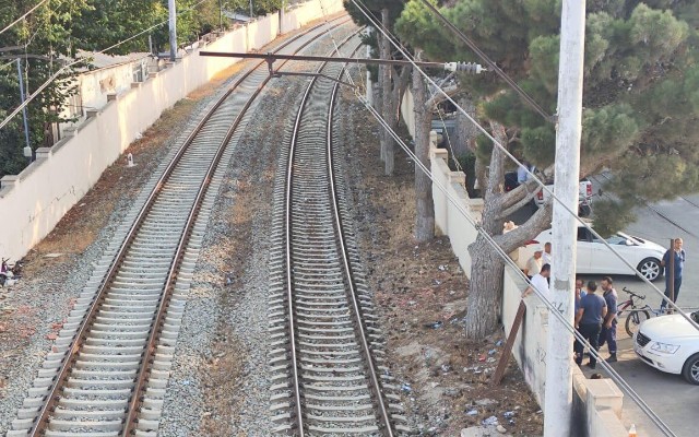 Bakıda dəmiryol mühafizə zonasında qanunsuz tikililərlə bağlı cinayət işi açılıb