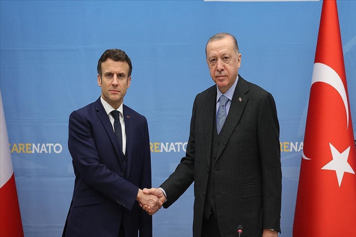 Makron və Ərdoğan Qəzzadakı vəziyyəti müzakirə ediblər