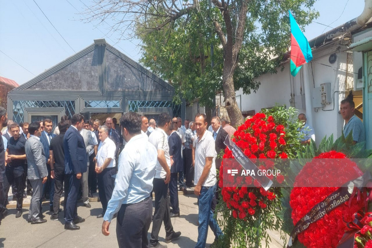 Milli Qəhrəman Natiq Qasımovun anası ilə vida mərasimi keçirilir - FOTO