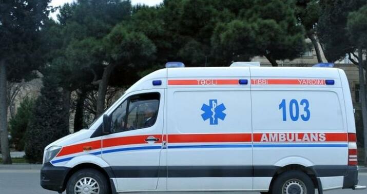 Lənkəranda təcili tibbi yardım avtomobili qəzaya uğrayıb