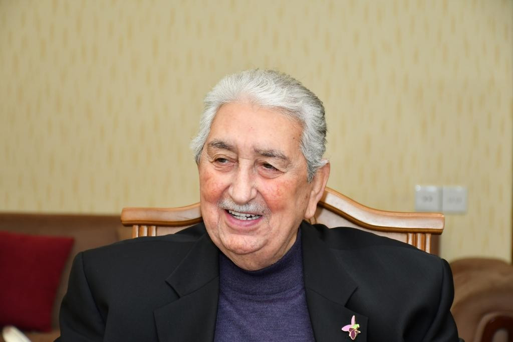 "Xalq artisti Arif Babayevin vəziyyətində müsbət dinamika yoxdur"