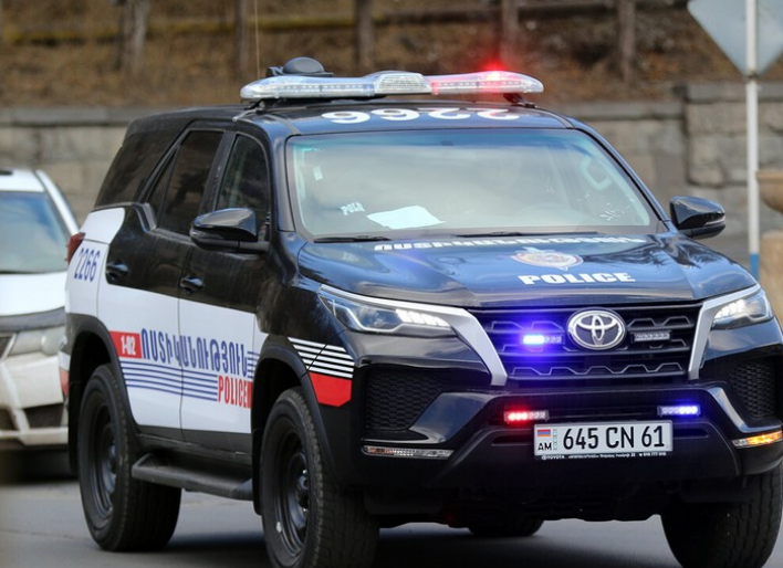Ermənistan polisi zirehli döyüş maşınları ilə təmin ediləcək