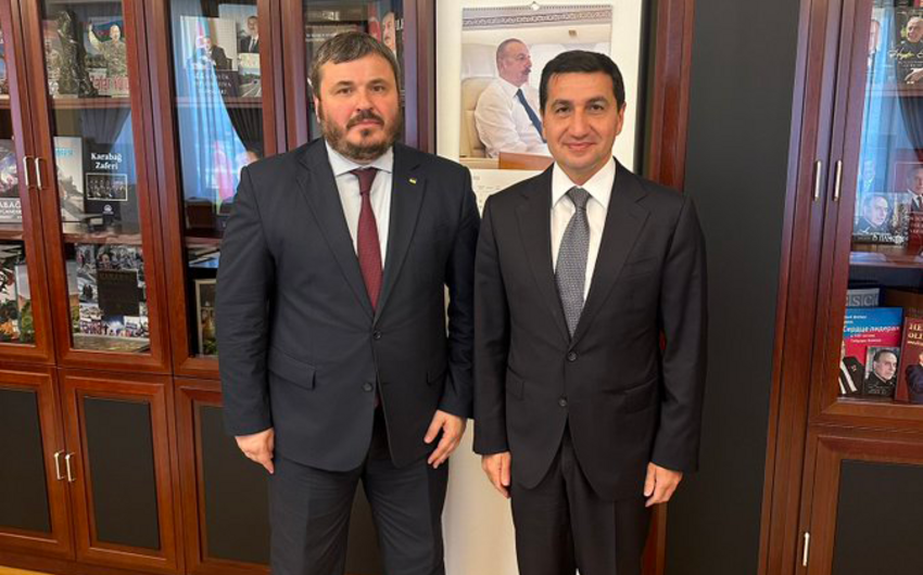 Hikmət Hacıyev Ukrayna səfiri ilə strateji tərəfdaşlığı müzakirə edib