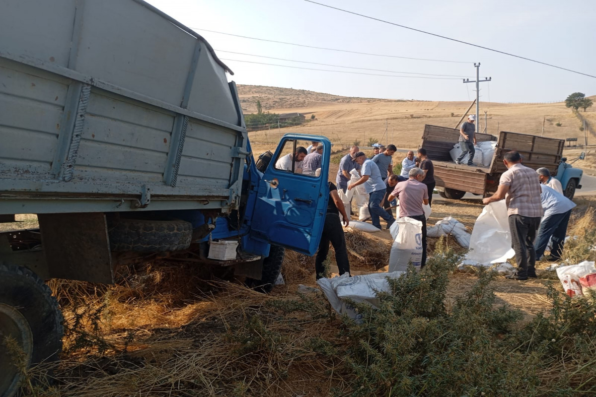 Cəlilabadda "QAZ-53" aşıb, ölən və xəsarət alanlar var