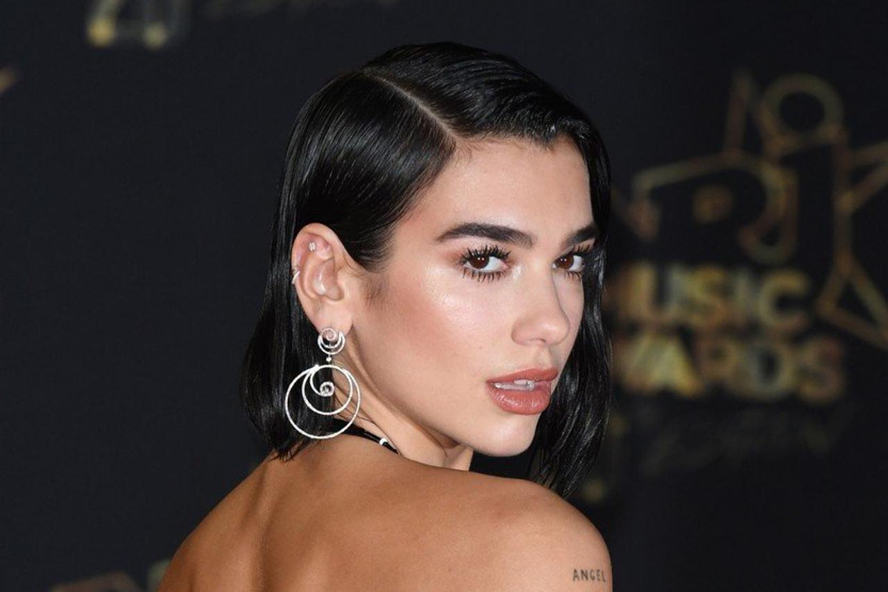Dua Lipa Kosova vətəndaşlığını aldı - FOTO
